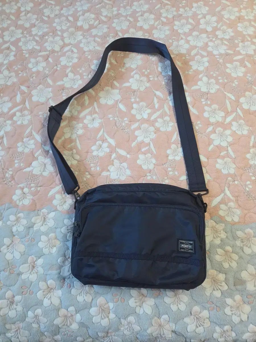 吉田ポーター メッセンジャーバッグ ネイビー