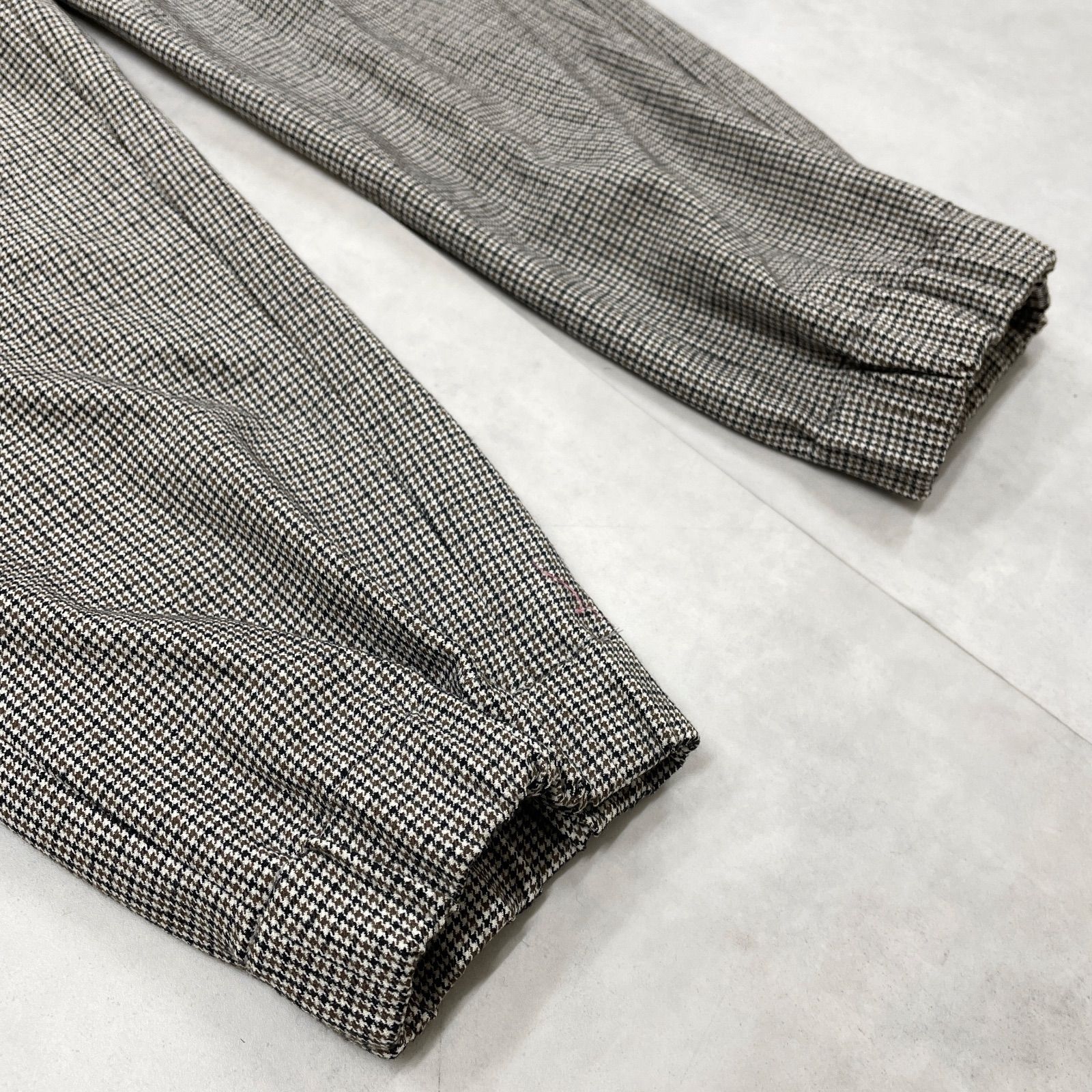 ブラウン イタリア製