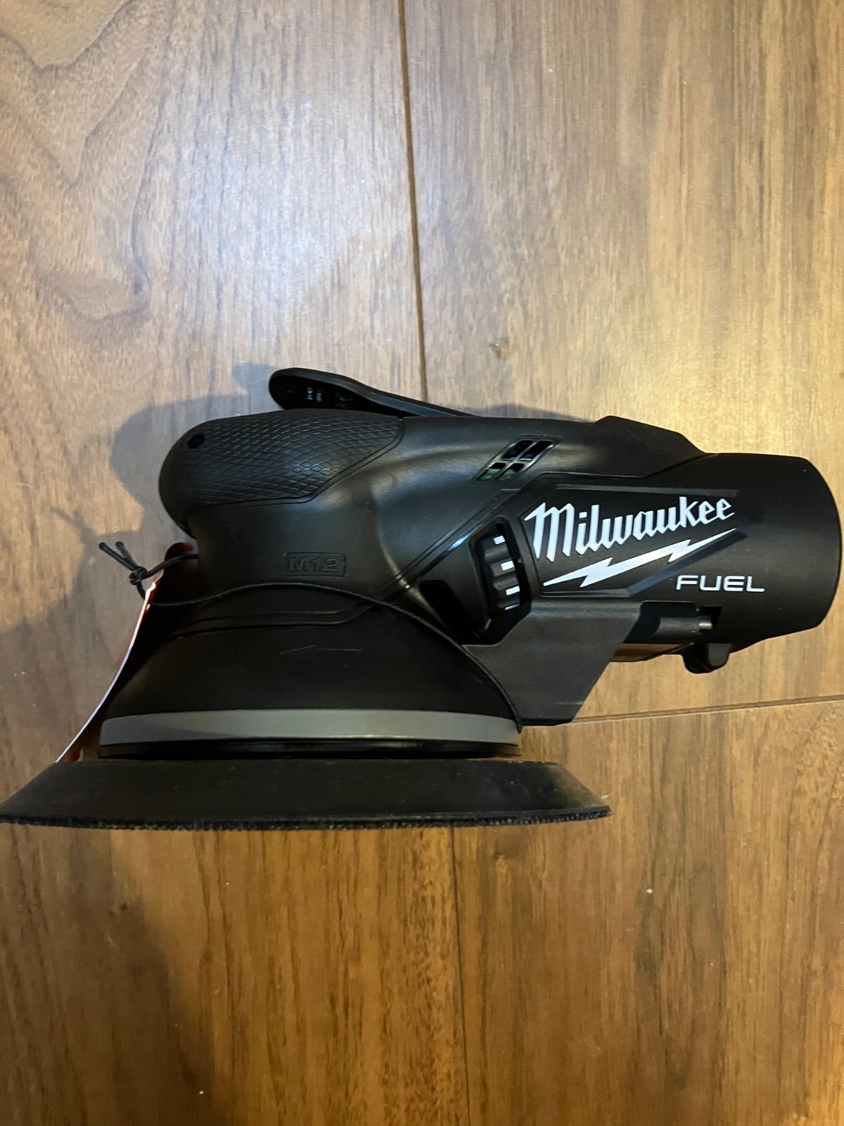 オービタルサンダーポリッシャーミルウォーキー milwaukee