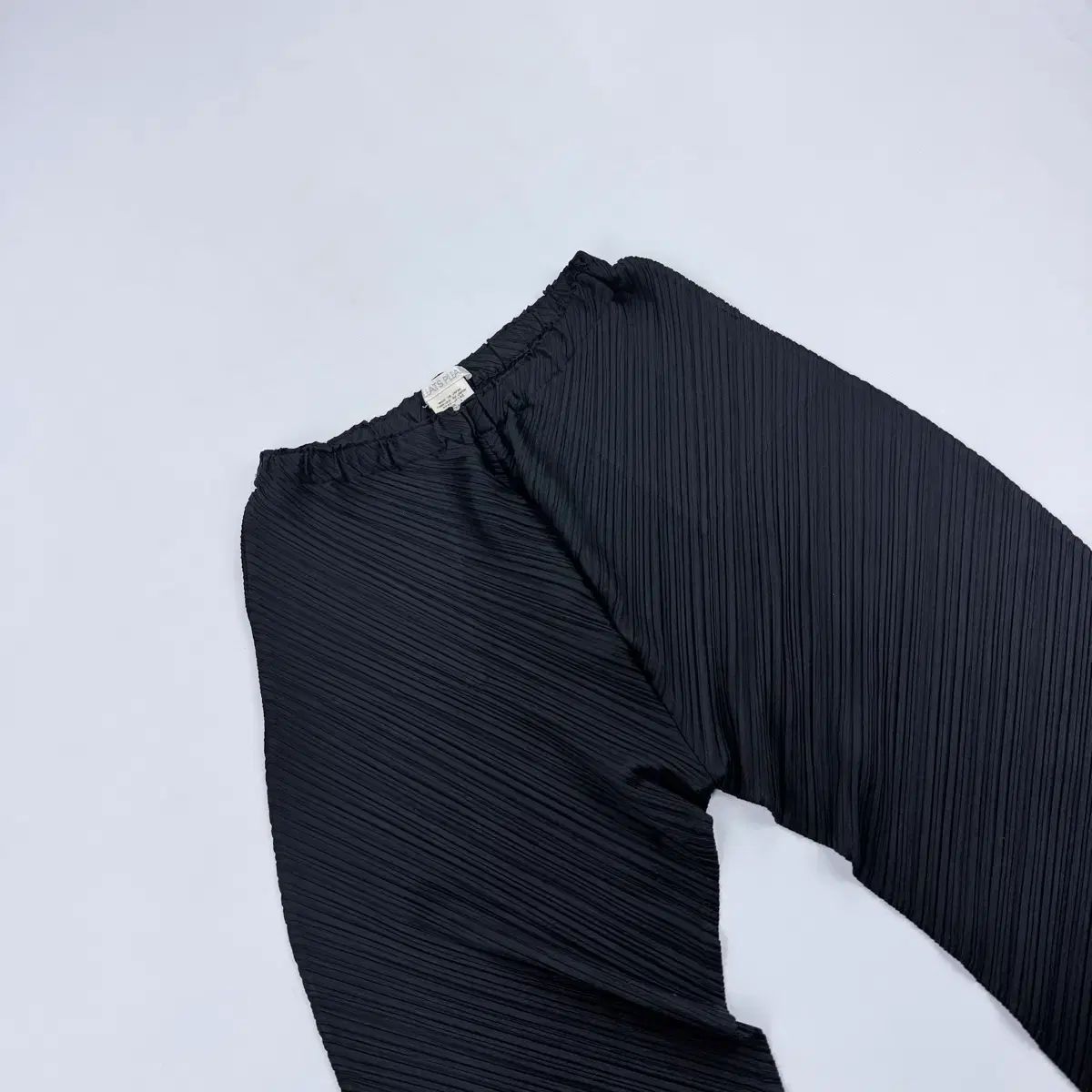 PLEATS PLEASE プリーツパンツ