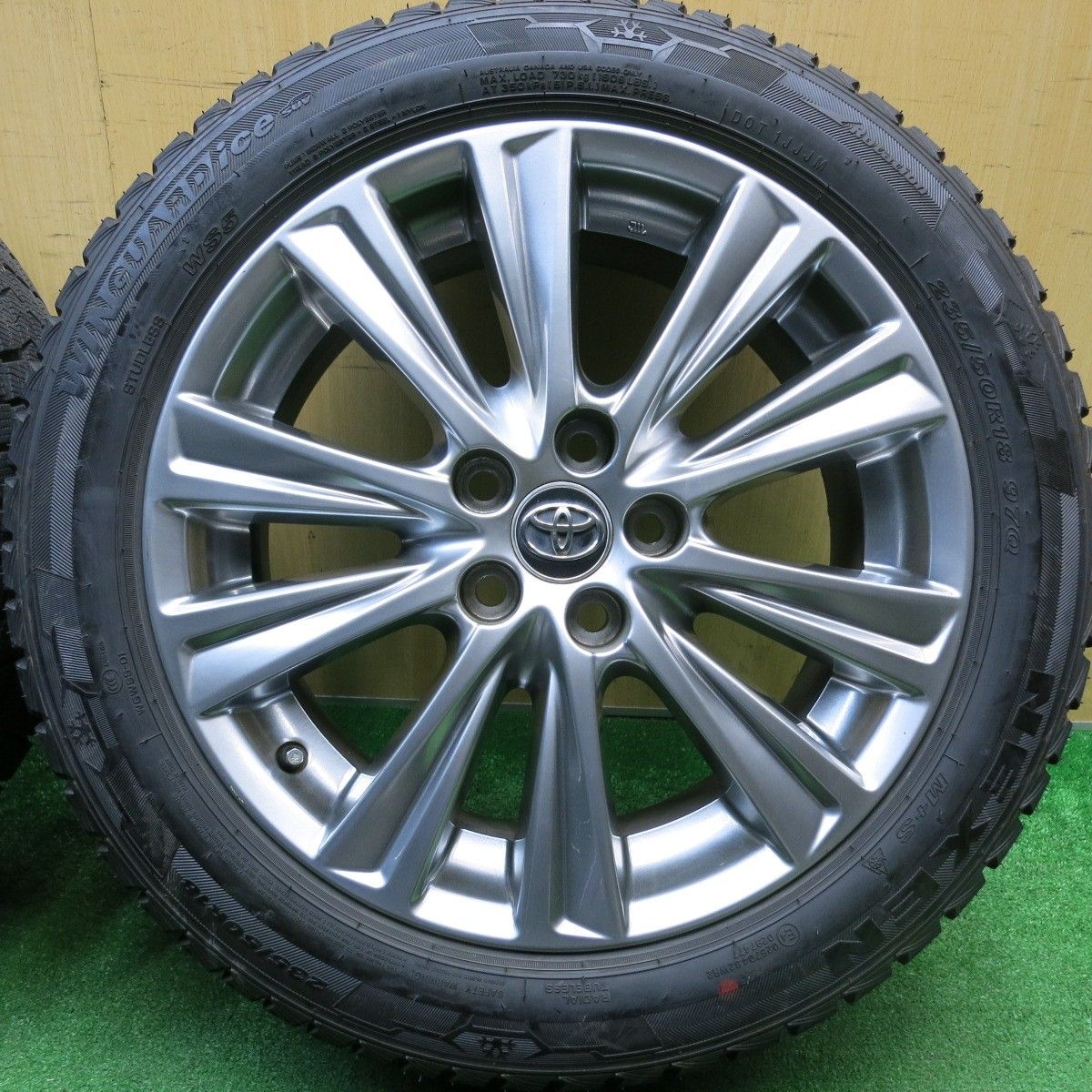 超美品バリ溝‼️アルファード235/50R18スタットレスタイヤホイール4本セット 4本セット スタッドレスタイヤ 235/50/18 ヴェルファイア アルファード