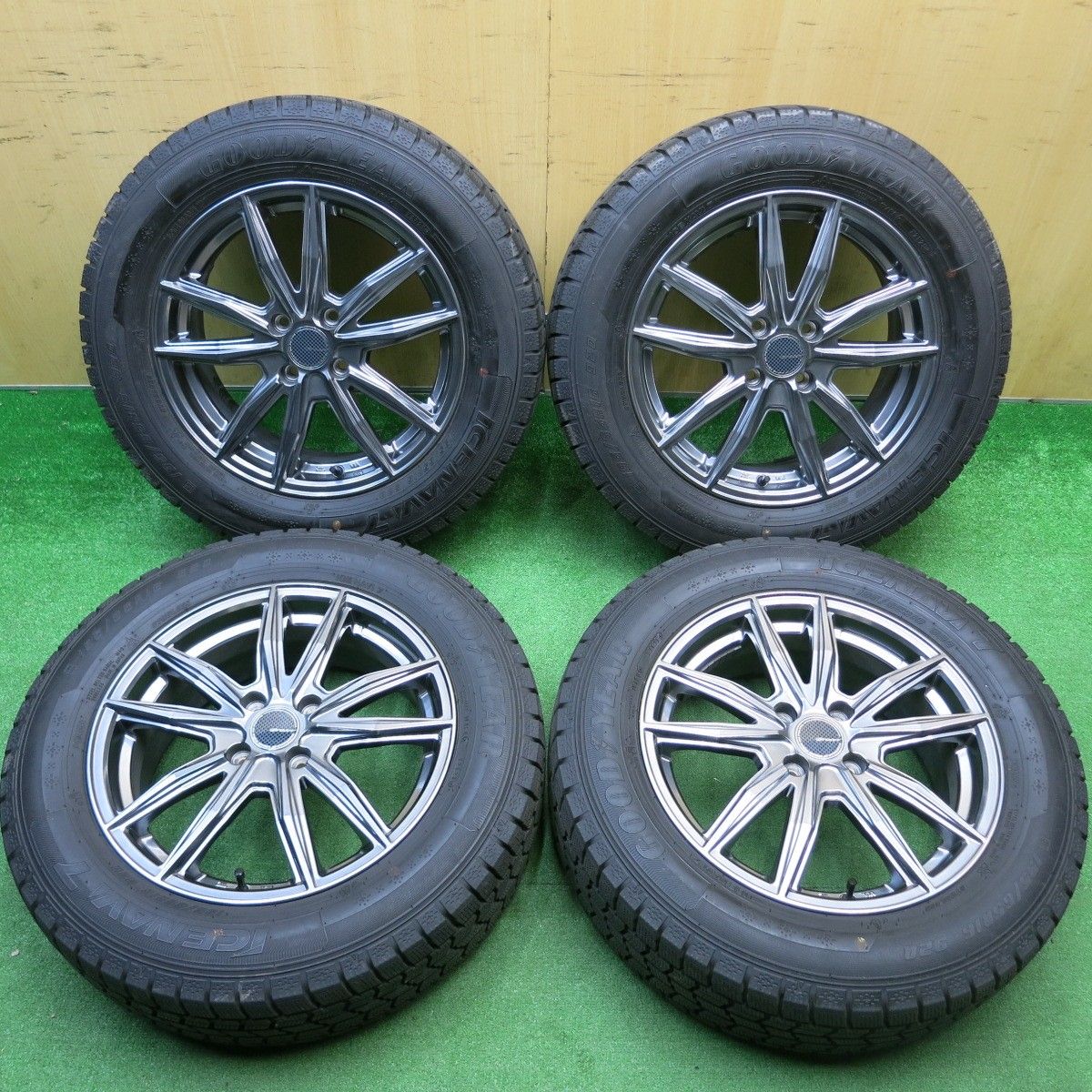 バリ溝！21年！9.5分以上☆スタッドレス 195/65R16 グッドイヤー