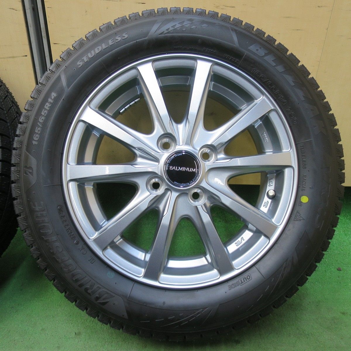 未使用！25年☆スタッドレス 165/65R14 ブリヂストン ブリザック VRX3 
