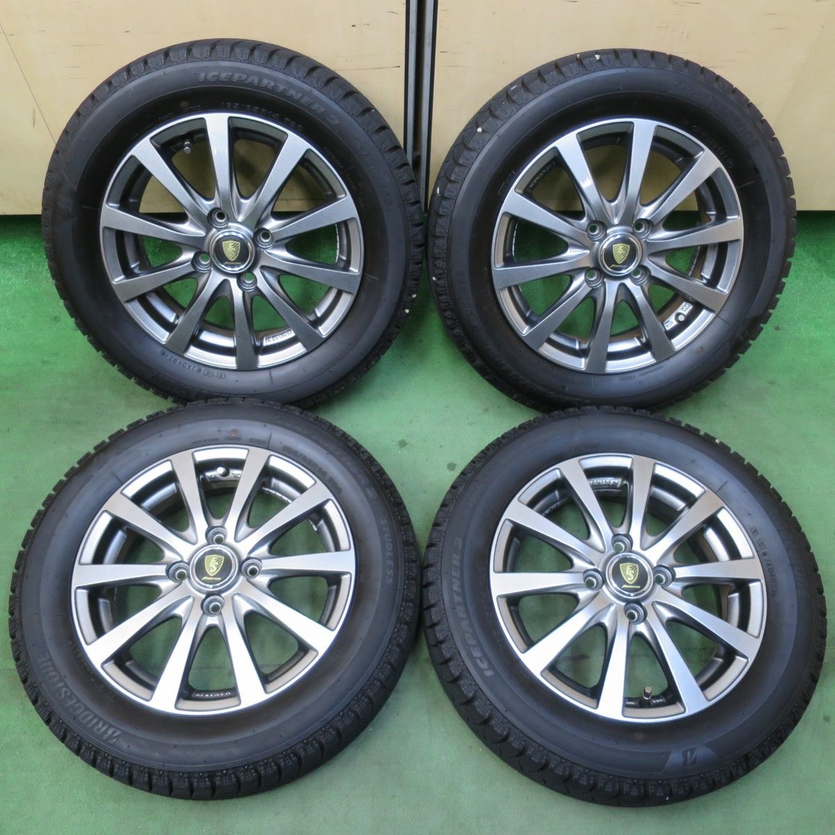 バリ溝 24年 キレイ ほぼ10分 スタッドレス 165 65 R 14 ブリヂストン アイスパートナー2 MANARAY SPORT マナレイ スポーツ 14インチ ハスラー ソリオ 等 PCD 100 4 H 5122409イス