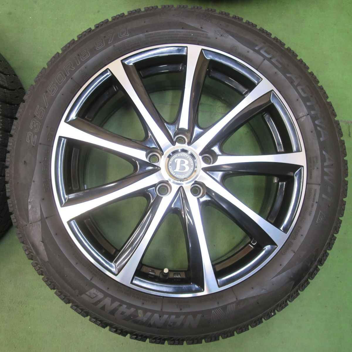 バリ溝！22年！9.5分以上☆スタッドレス 235/50R18 ナンカン アイス 