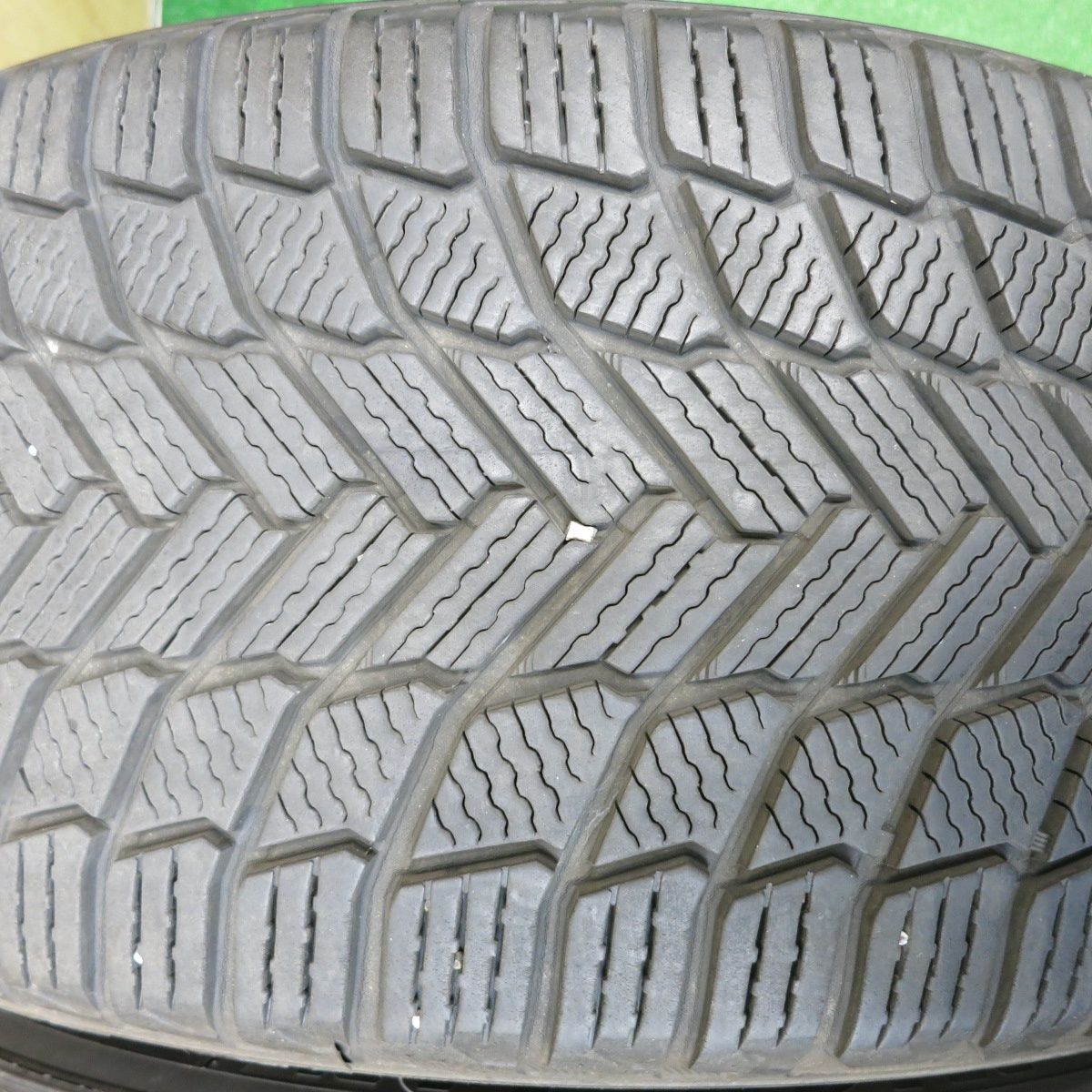 バリ溝！キレイ！8.5分☆アウディ Q7 純正 275/45R20 スタッドレス 