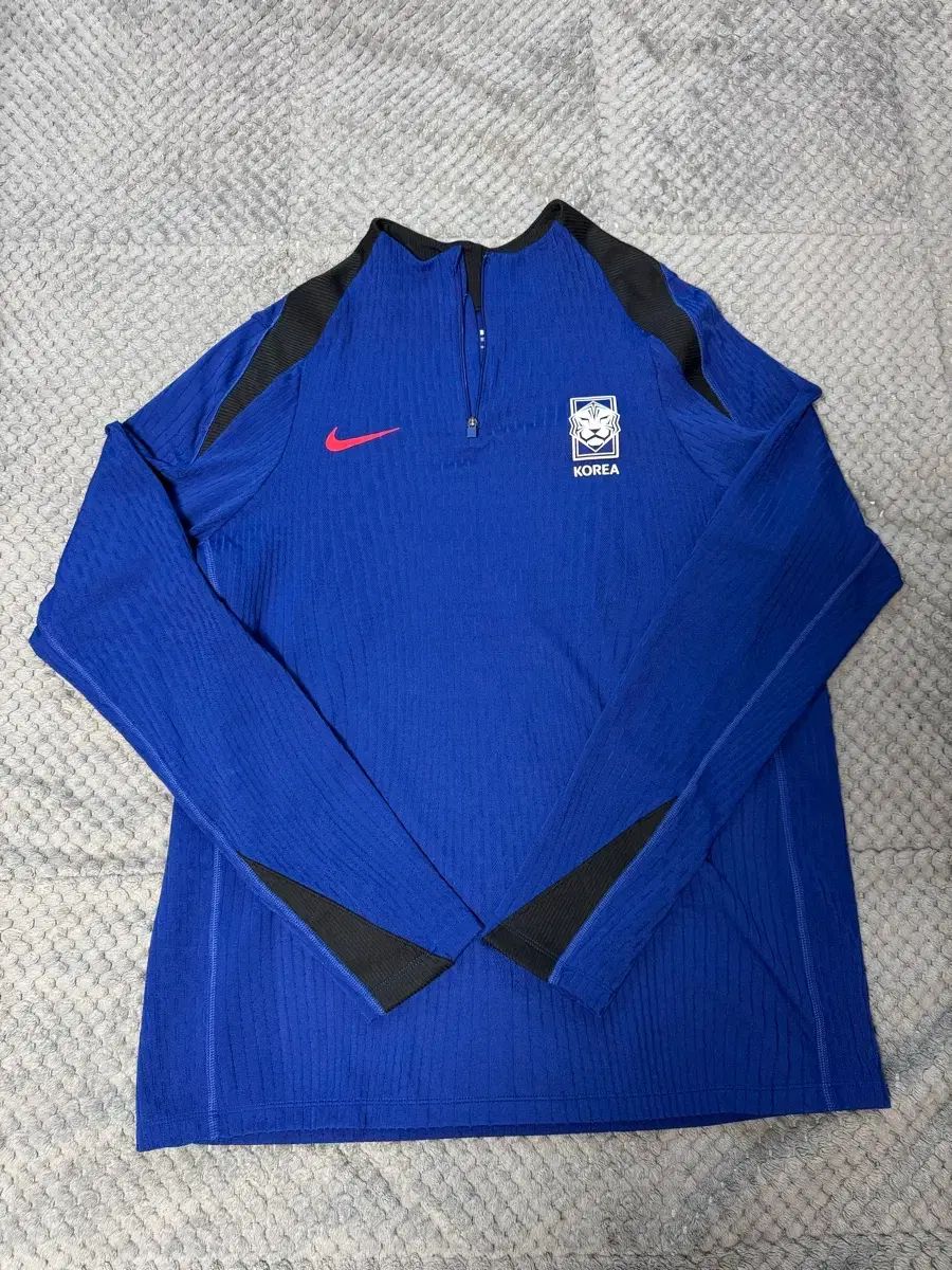 24 25 韓国国家代表 トレーナー adv ドリルトップ 7分パンツ