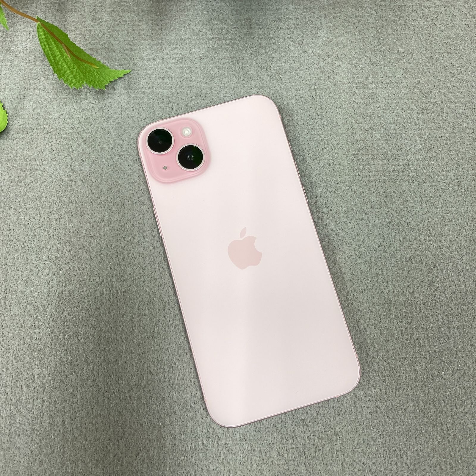 iPhone 15 Plus 128 GB ピンク 海外版SIMフリー