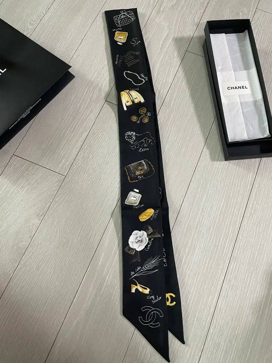  シャネル シグネチャー ツイリー 25年 バンダナ スカーフ 小物
