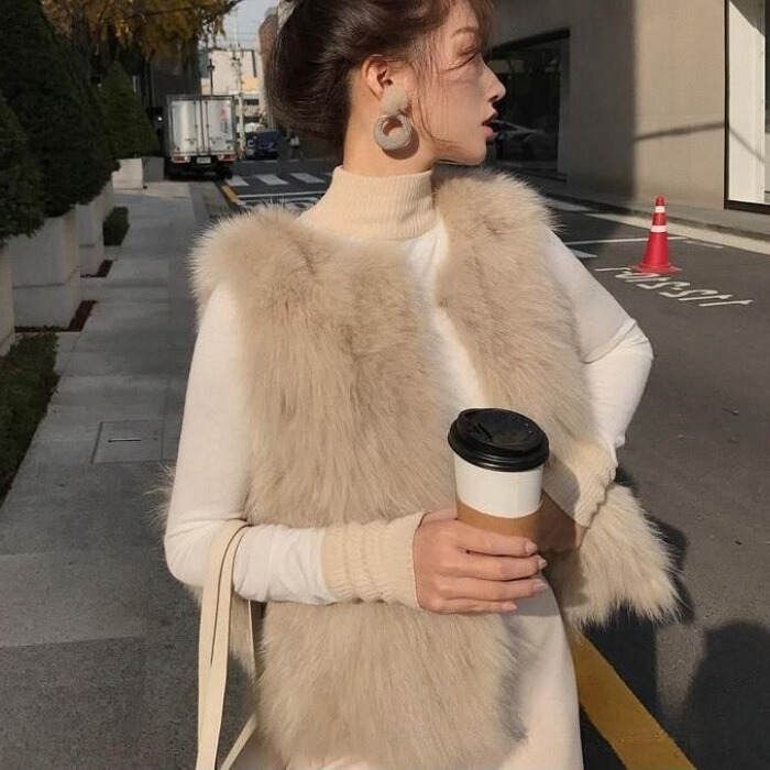 ファーベスト アウター レディース 軽い 暖かい ファー ベスト 秋冬 高見え フェイクファー ノースリーブ エコファー レイヤード ボリューム もこもこ ジャケット トップス 厚手ファー ふわふわ 着痩せxzzhang 88
