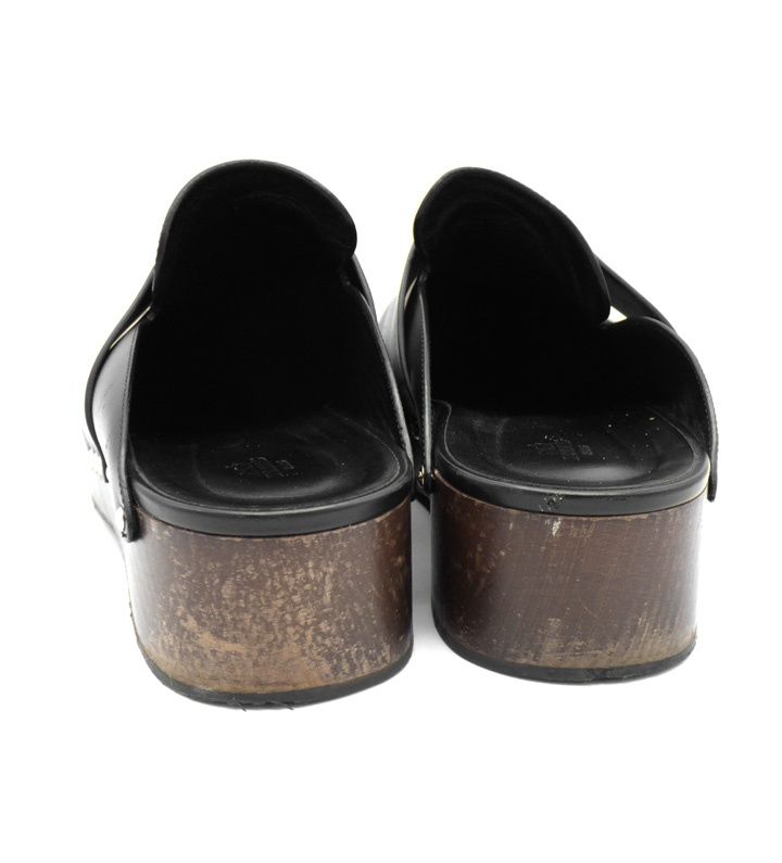 カリャ スタッズ