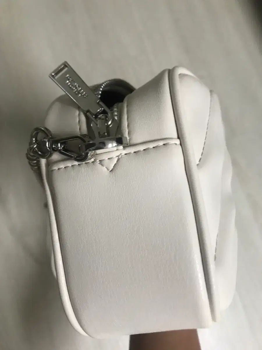 LAP キルティング チェーン クロスバック 白 レディース バッグ 薄手ニット メッセンジャーバッグ 