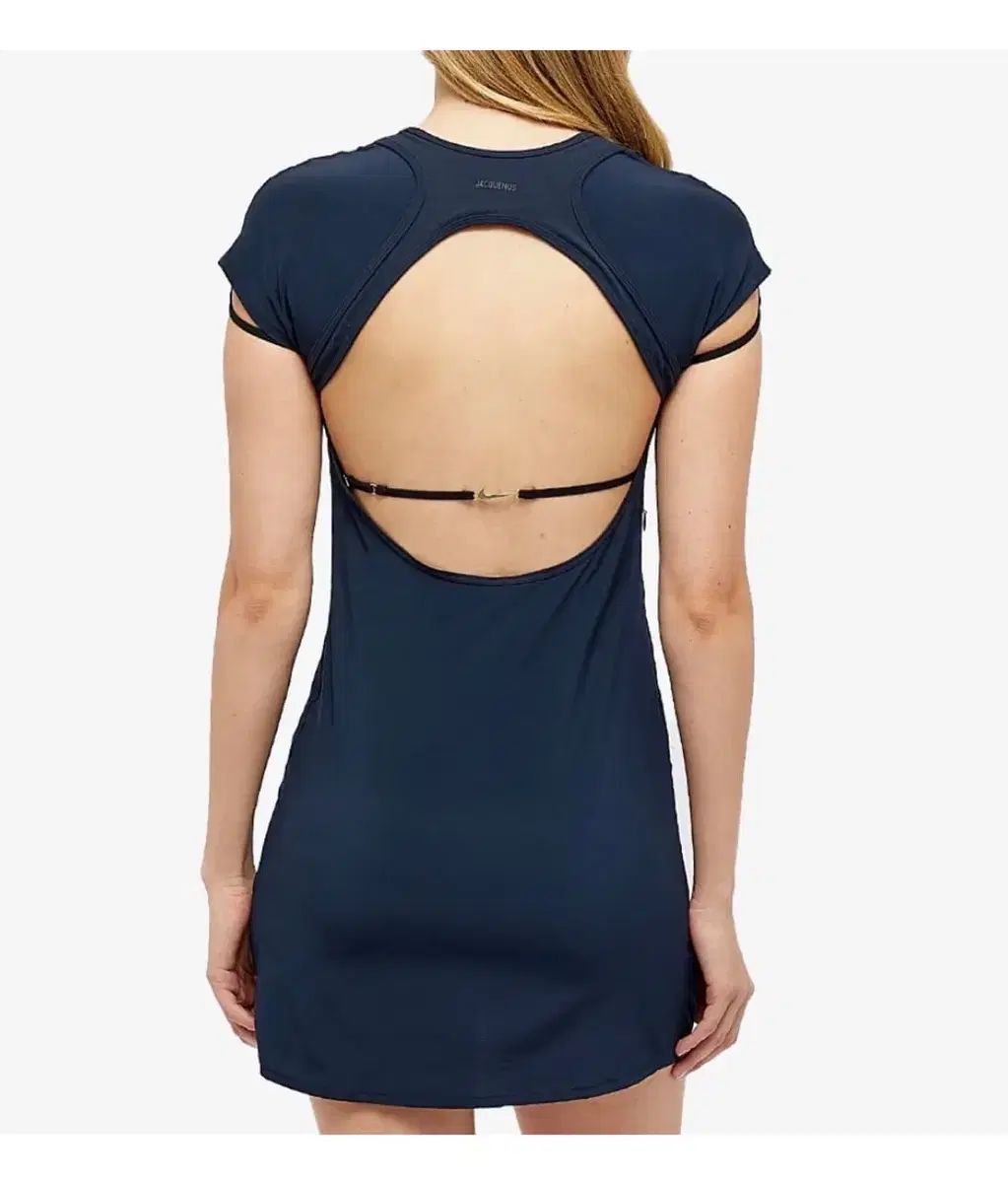 NIKE ワンピース M 85