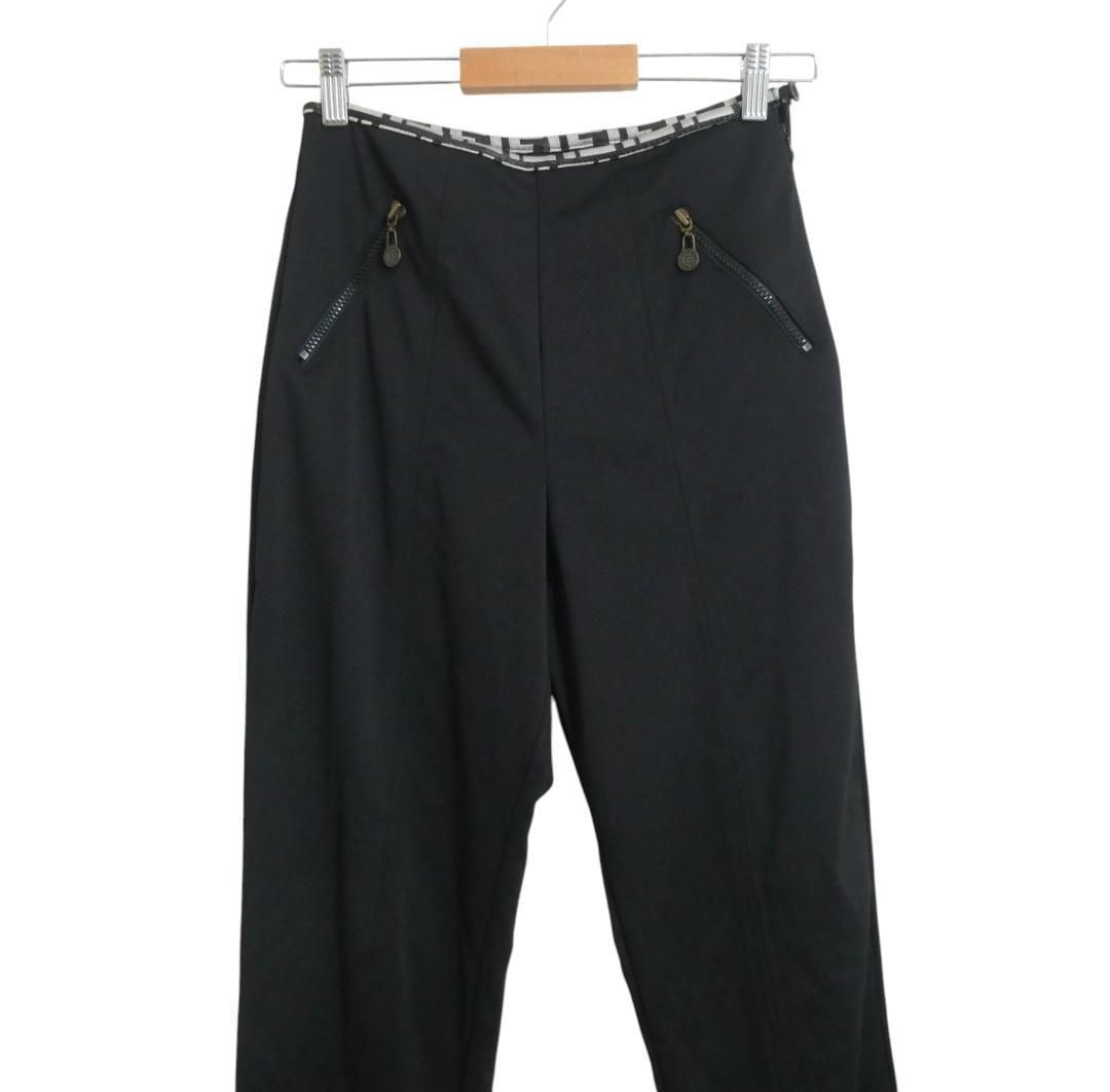 FENDI フェンディ サイズL ロゴ チャーム ポリエステル ストレッチ ファスナーポケット ウエストゴム テーパード イージーパンツ スラックス 黒 ブラック レディース