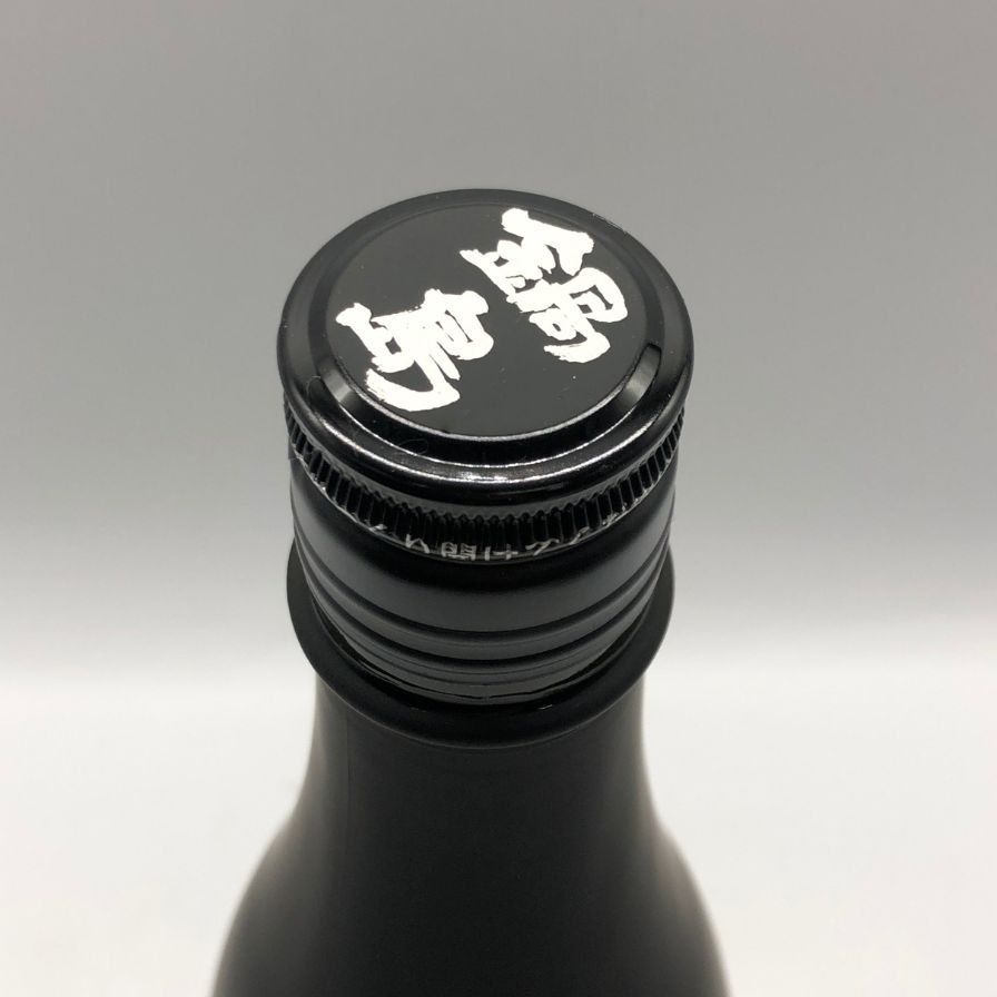 鍋島 ブラックラベル Essence of Nippon 720ml - メルカリ