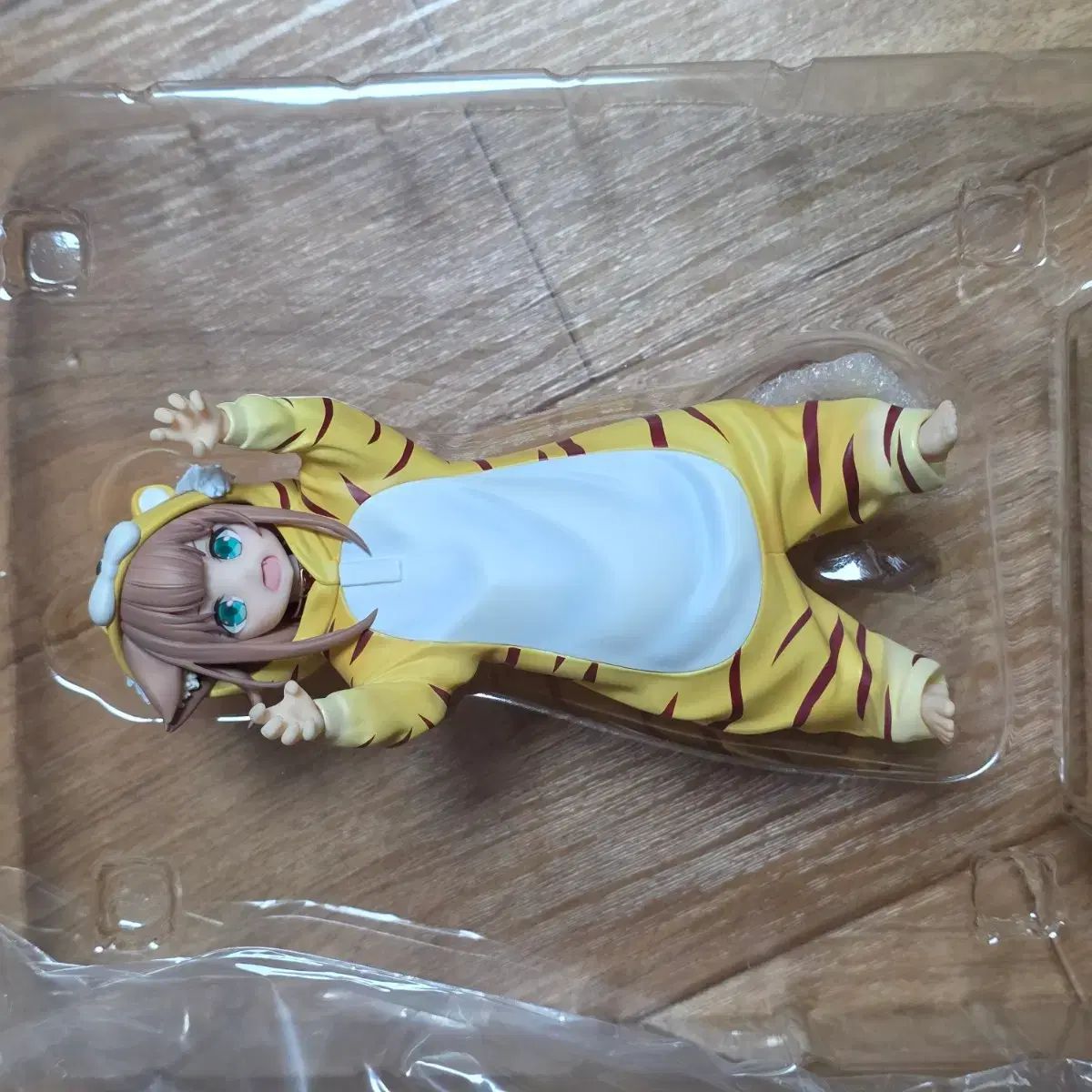 ゴールデンヘッド PLUS PALETTE トラキナイキコリア 開封品