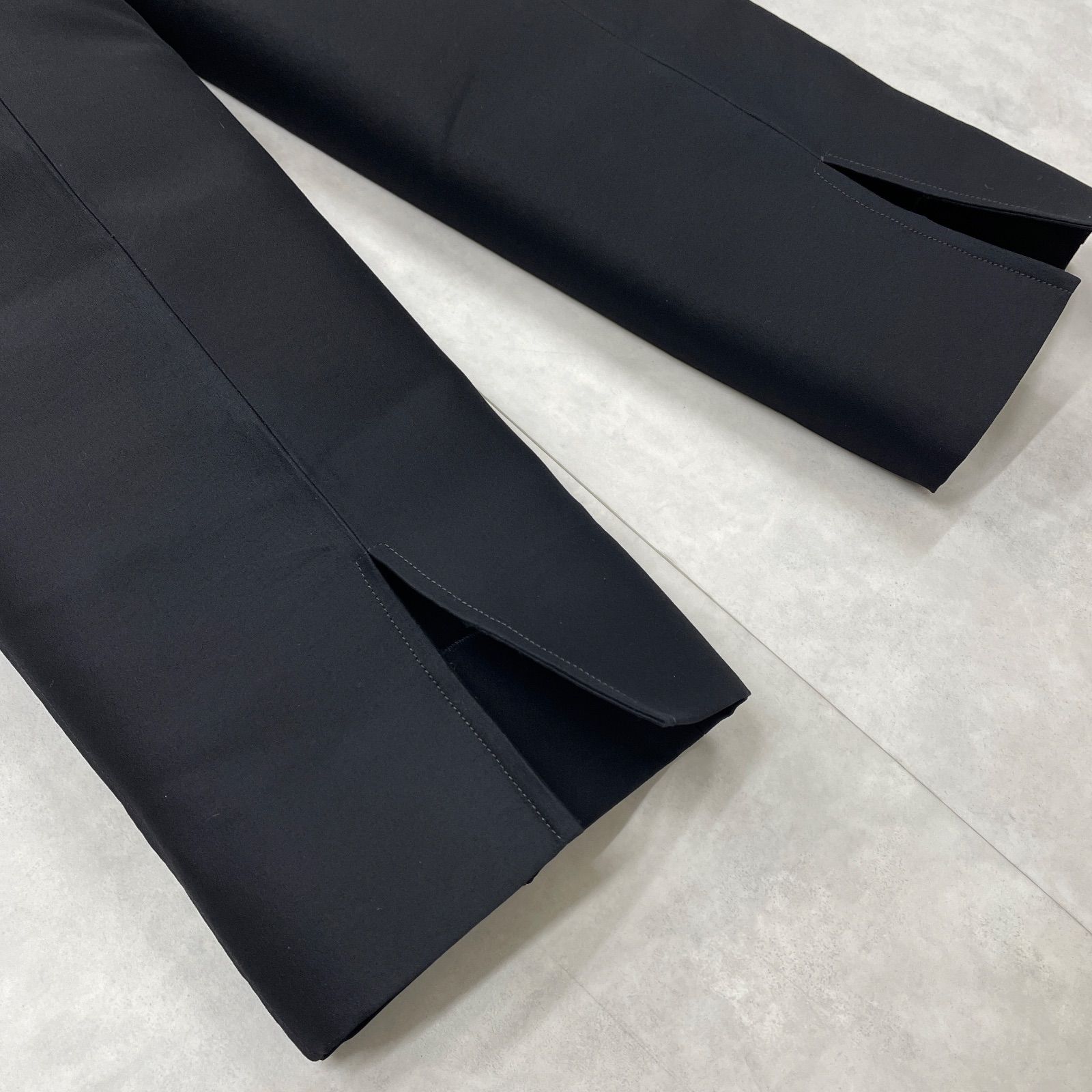 バックスリット センタークリース