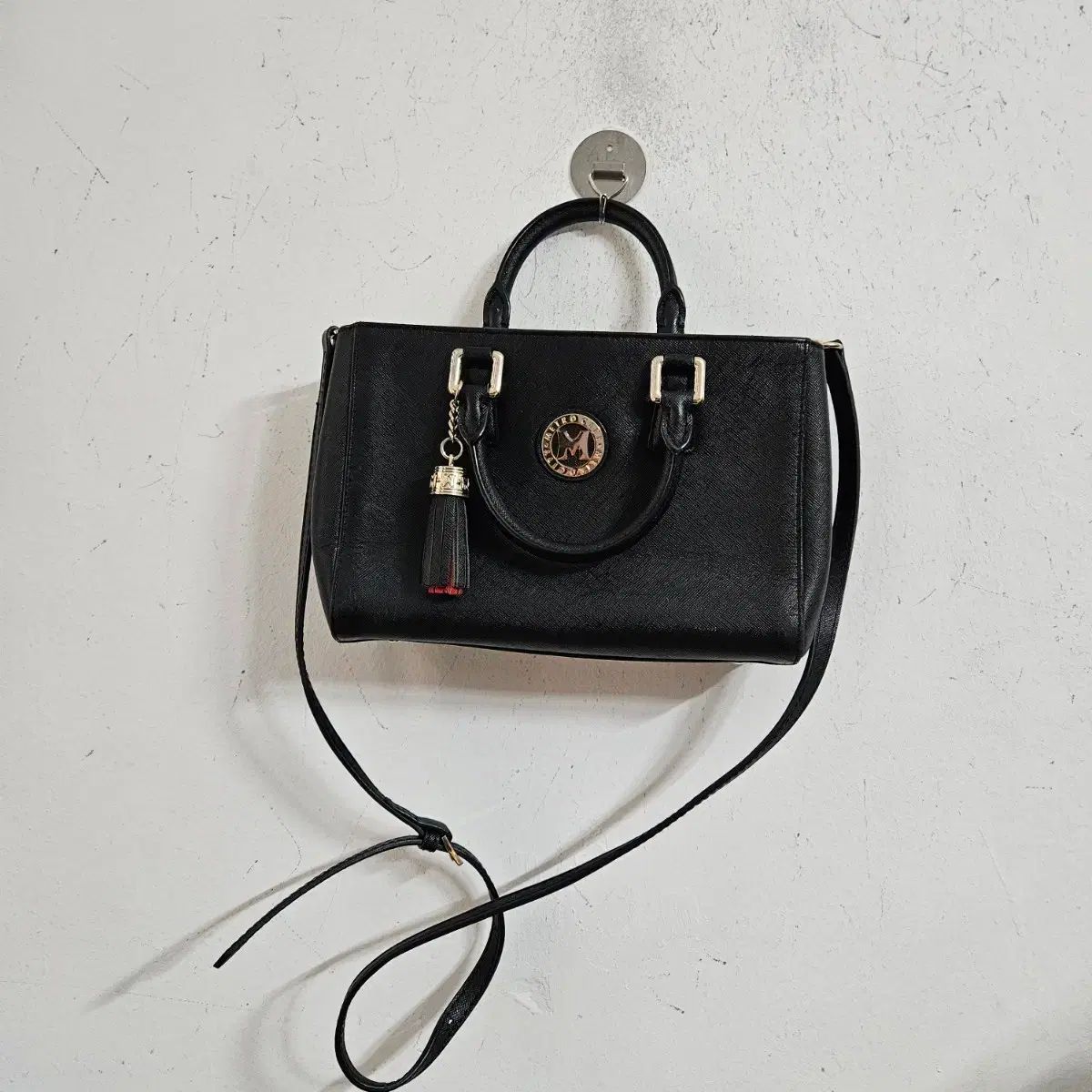 METROCITY ブラック クロスTシャツ