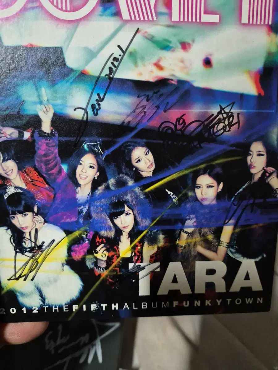 T ARA Lovey Dovey サイン入り アルバム