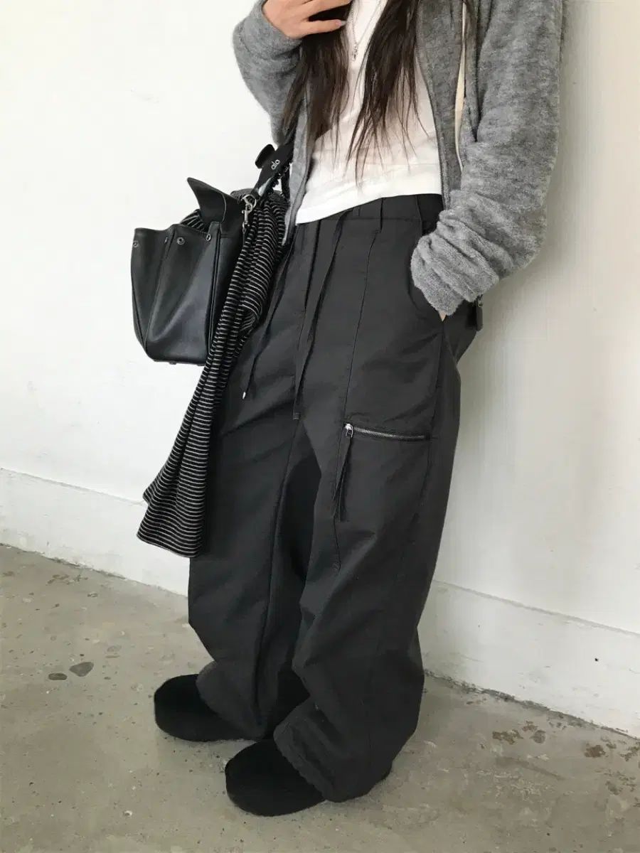 ヌーズウォッシュ フリースパンツ チャコール