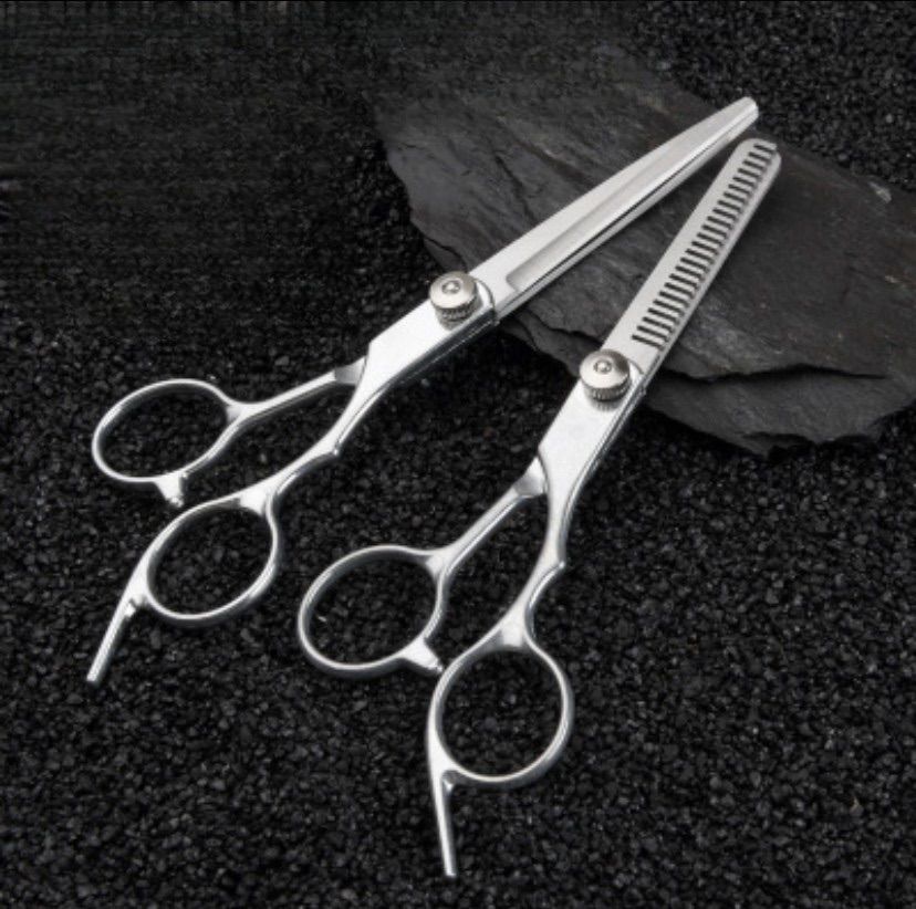 No.742 【理美容シザーセット】プロ仕様 ハサミ2本＋コーム付き 収納