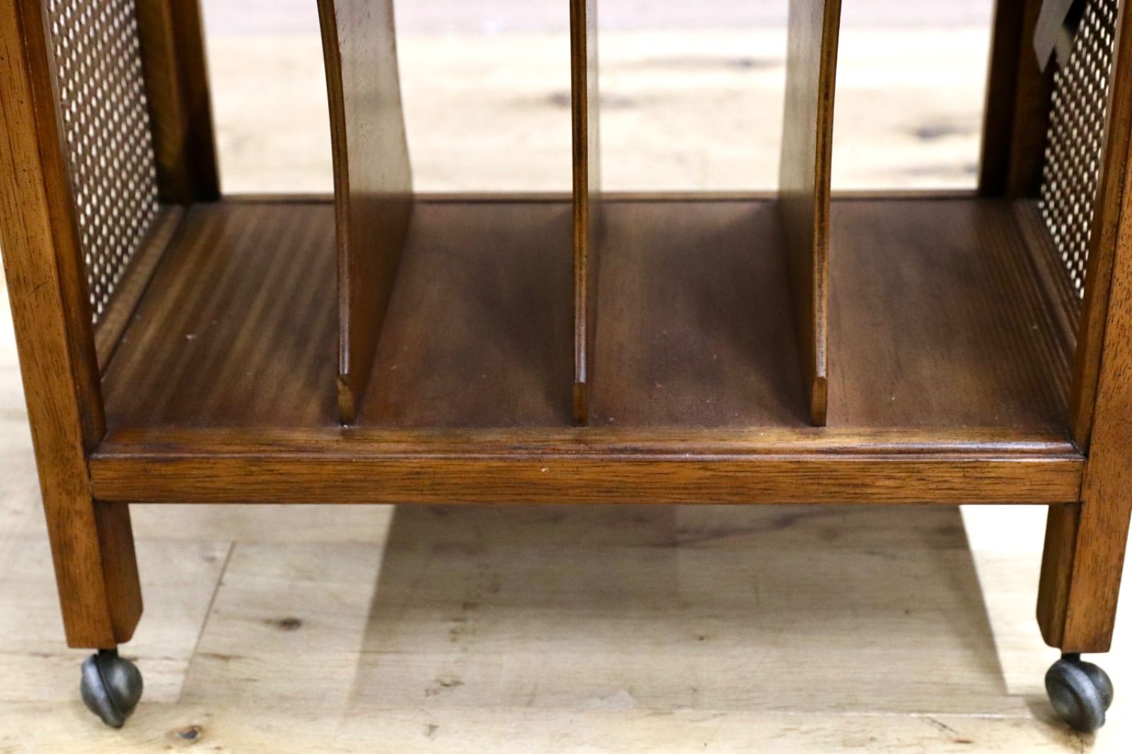 ドレクセルヘリテイジ DREXEL HERITAGE エトセトラ マガジンラック GMIS96○DREXEL HERITAGE / ドレクセルヘリテイジ エトセトラ Et