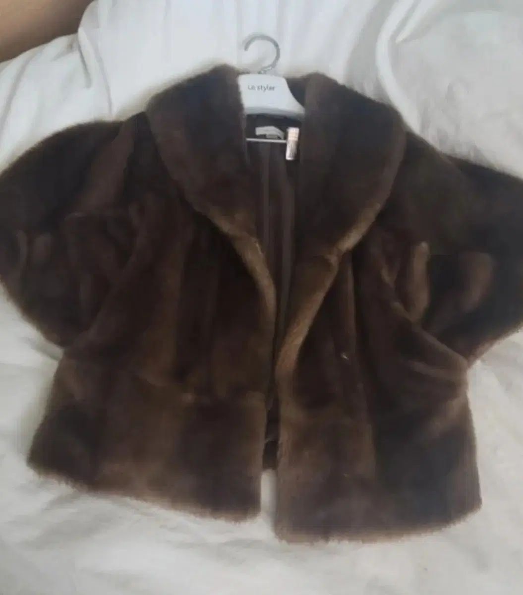 Calvin Klein カルバン クライン ファー ケープ ベスト