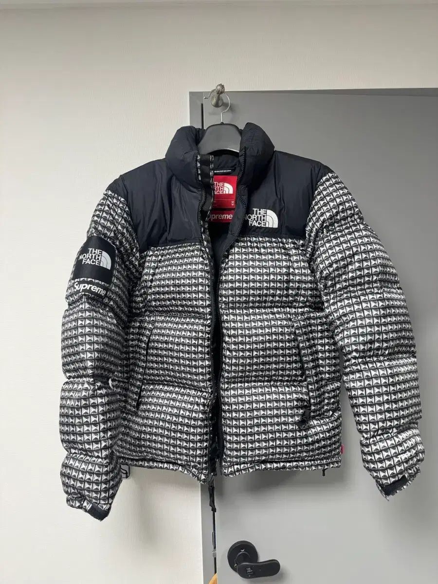 シュプリーム THE NORTH FACE スタッズ Nuptse ヌプシ M