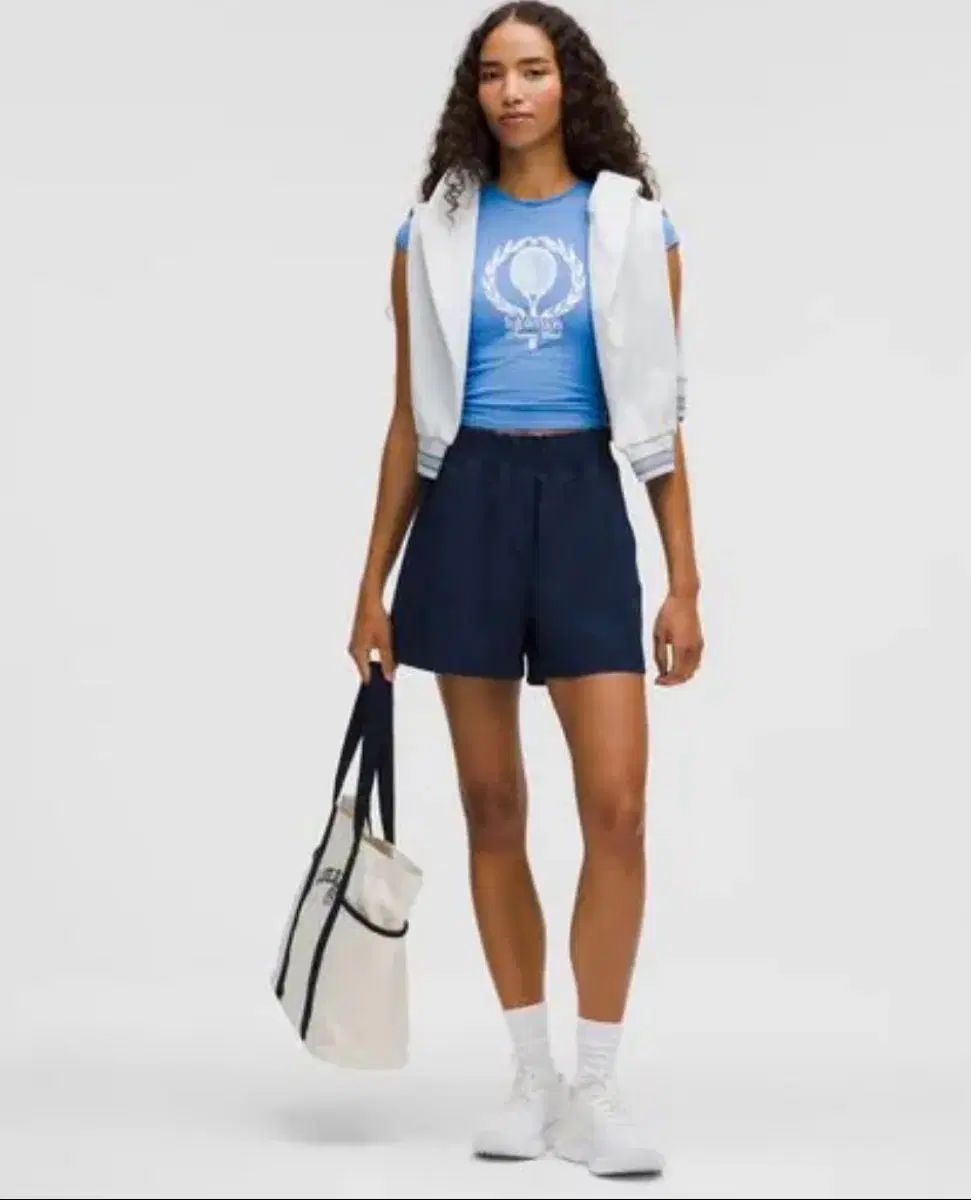 ルルレモン ストレッチ ウーブン ラッフル ウェスト ハイウエスト ショーツ