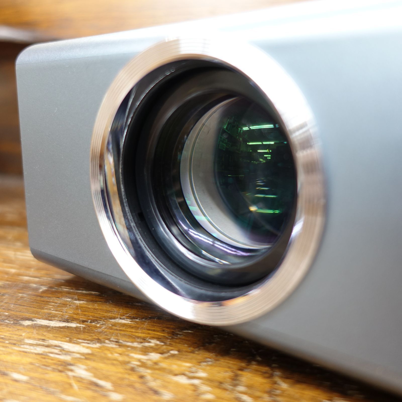 OWNKNEW プロジェクター 4k対応 小型 家庭用 ホームプロジェクター