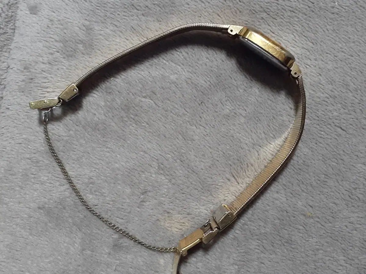 ヴィンテージ ゴールド