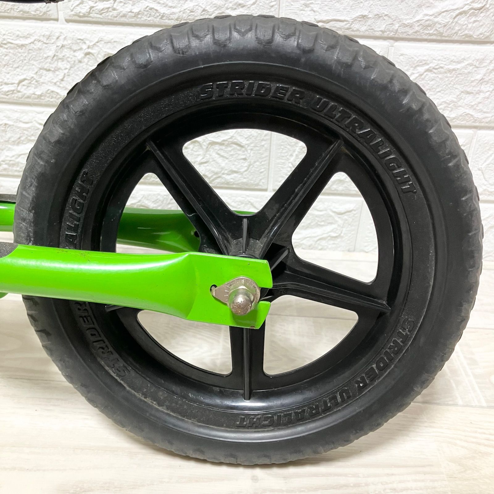 ストライダー 12インチ STRIDER グリーン 緑 12inch キッズバイク