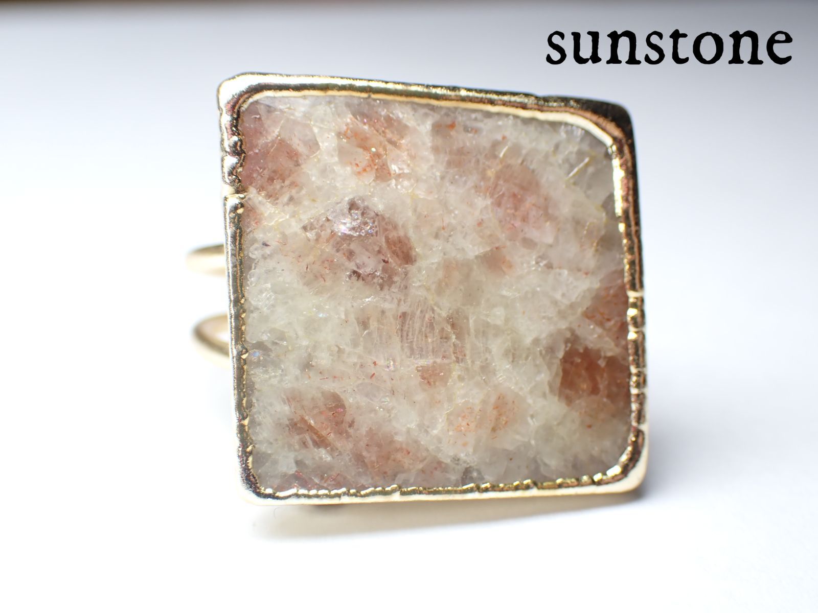 最新入荷 サンストーン のひとめぼれ天然石リング