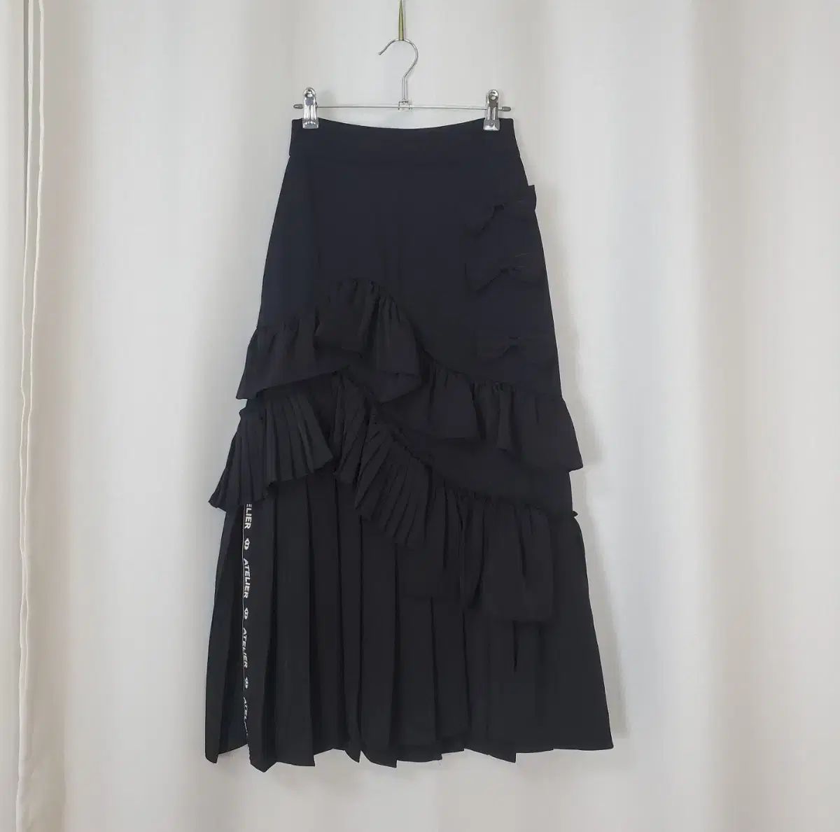 ラッキ シューエ ット ロング丈スカート 36 2025年式