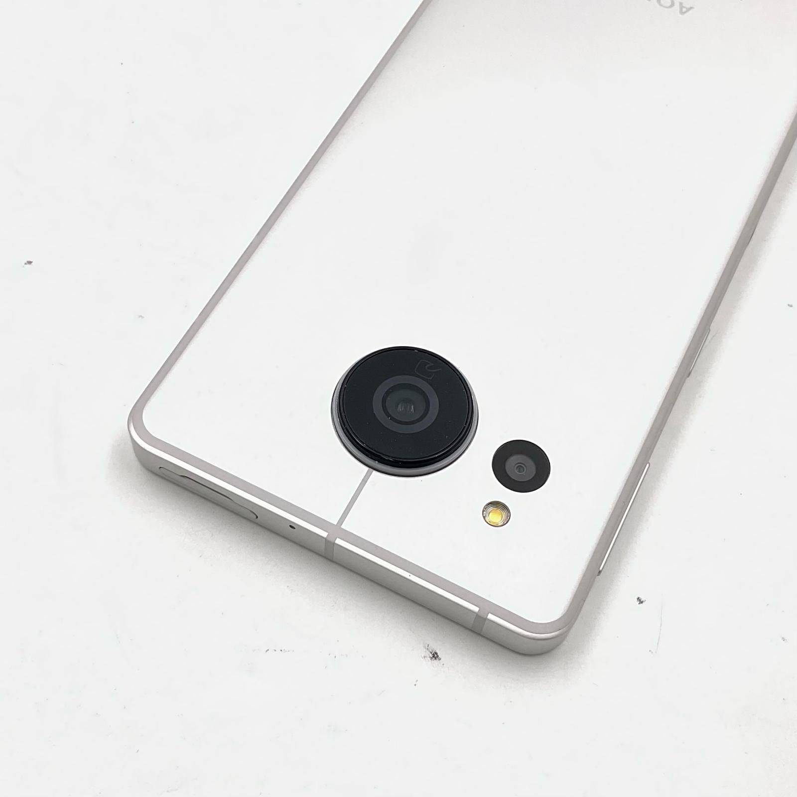 SHARP AQUOS sense7 Plus 128GB シルバー Softbank A208SH 超美品 動作