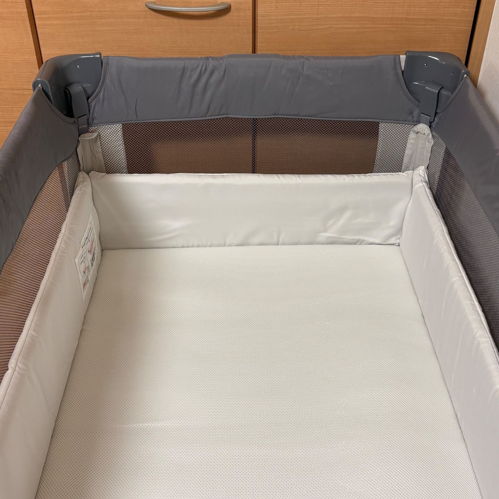 アップリカ ココネルエアーAB ベビーベッド グレーベアー - メルカリ