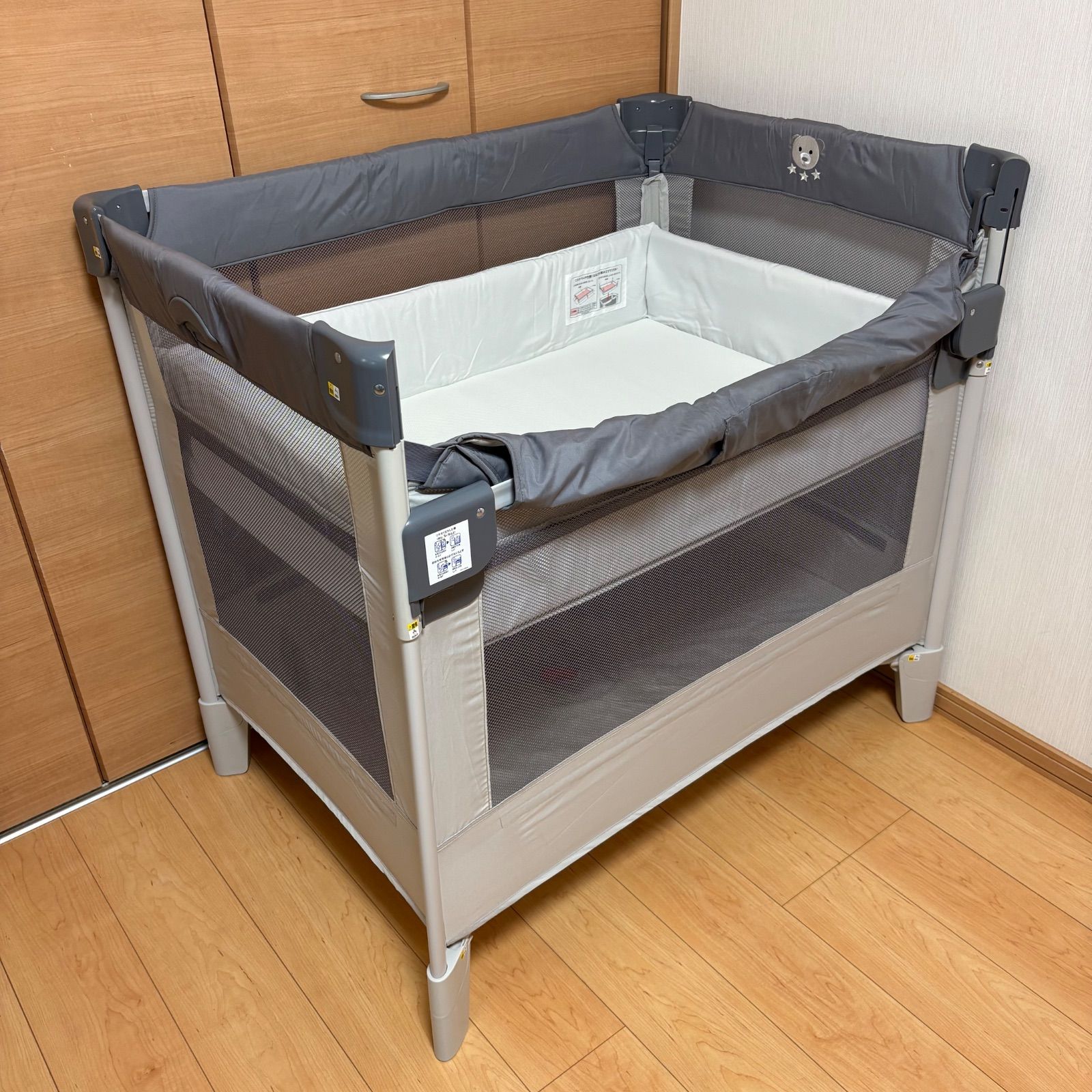 アップリカ ココネルエアーAB ベビーベッド グレーベアー - メルカリ