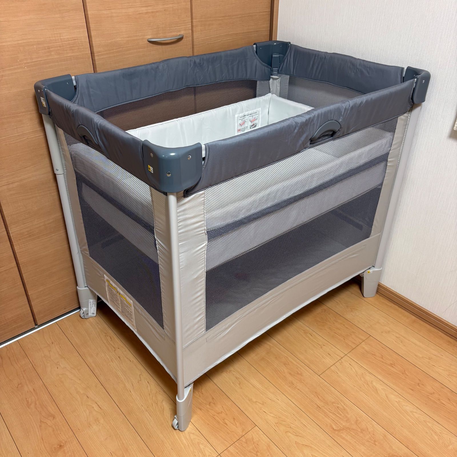 アップリカ ココネルエアーAB ベビーベッド グレーベアー - メルカリ