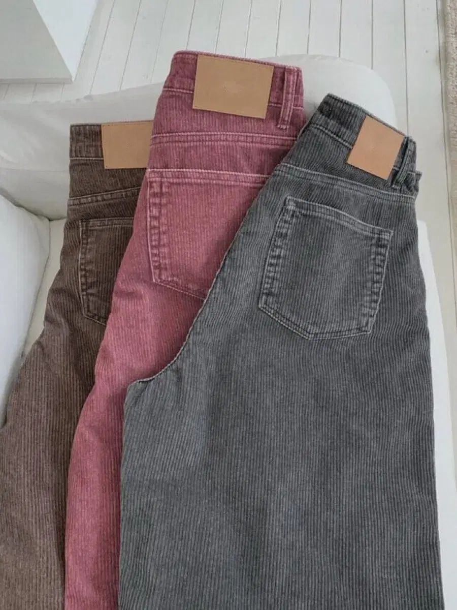 コーデュロイパンツ