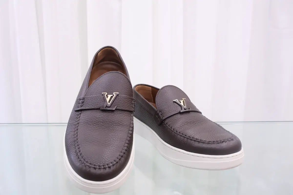 ルイヴィトン LV リゾート ローファー 1 AGSJB