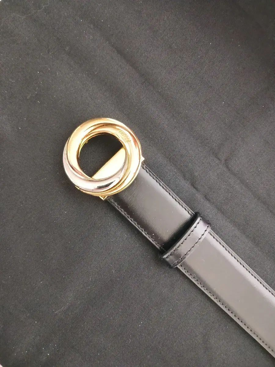 カルティエ トリニティ ベルト ブラック ゴールド バックル