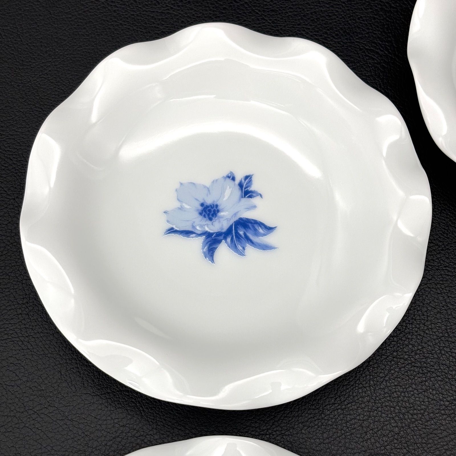 深川製磁】オリエンタルブルー 花型 トレー揃 / 有田焼 プレート 銘々