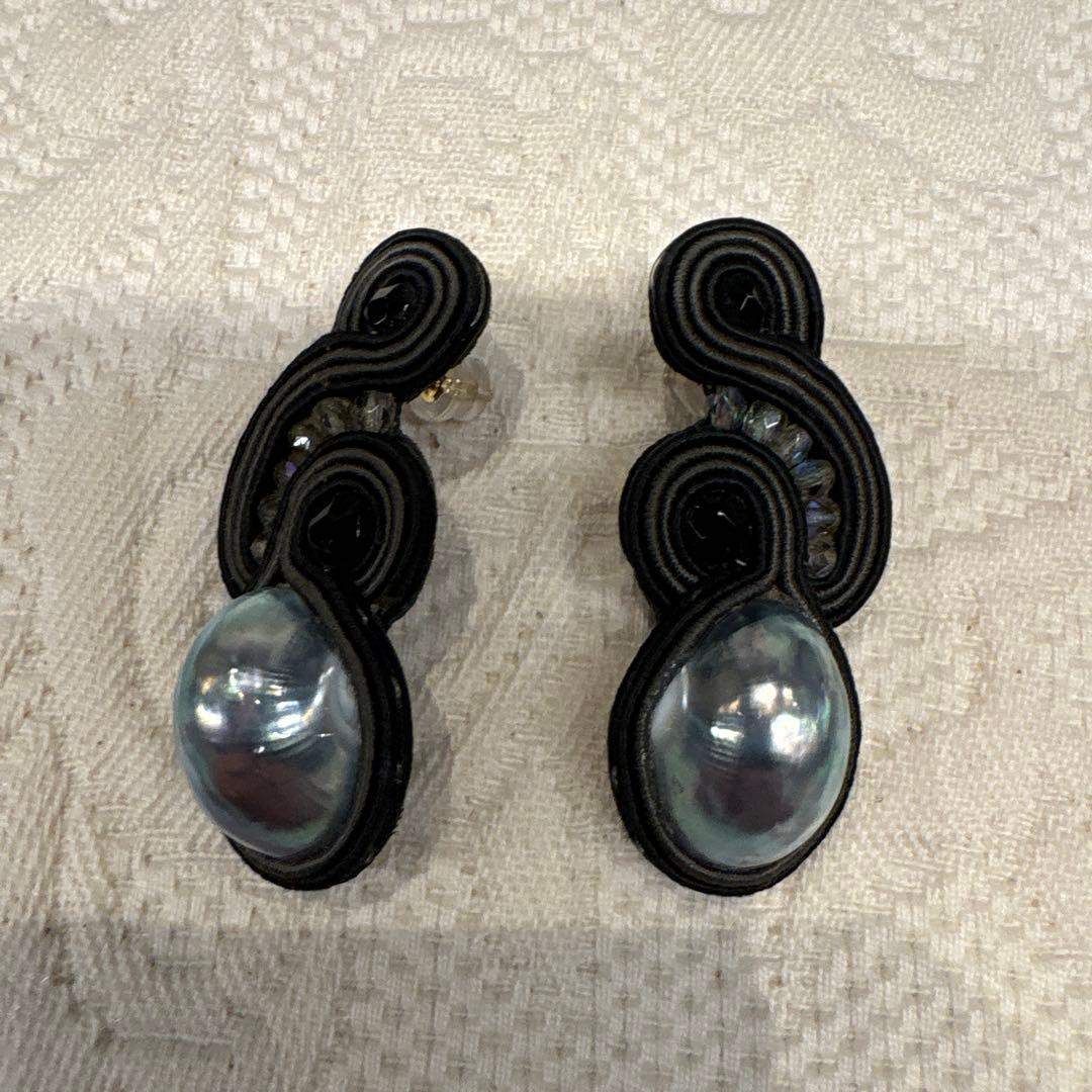 K 18 ゴールド 金 キャッチ アクセサリー ジュエリー pearl 真珠 ピアス パール 革 VINATAGE ヴィンテージ ト音記号 beads ビーズ 黒 ブラック BLACK クロ くろ