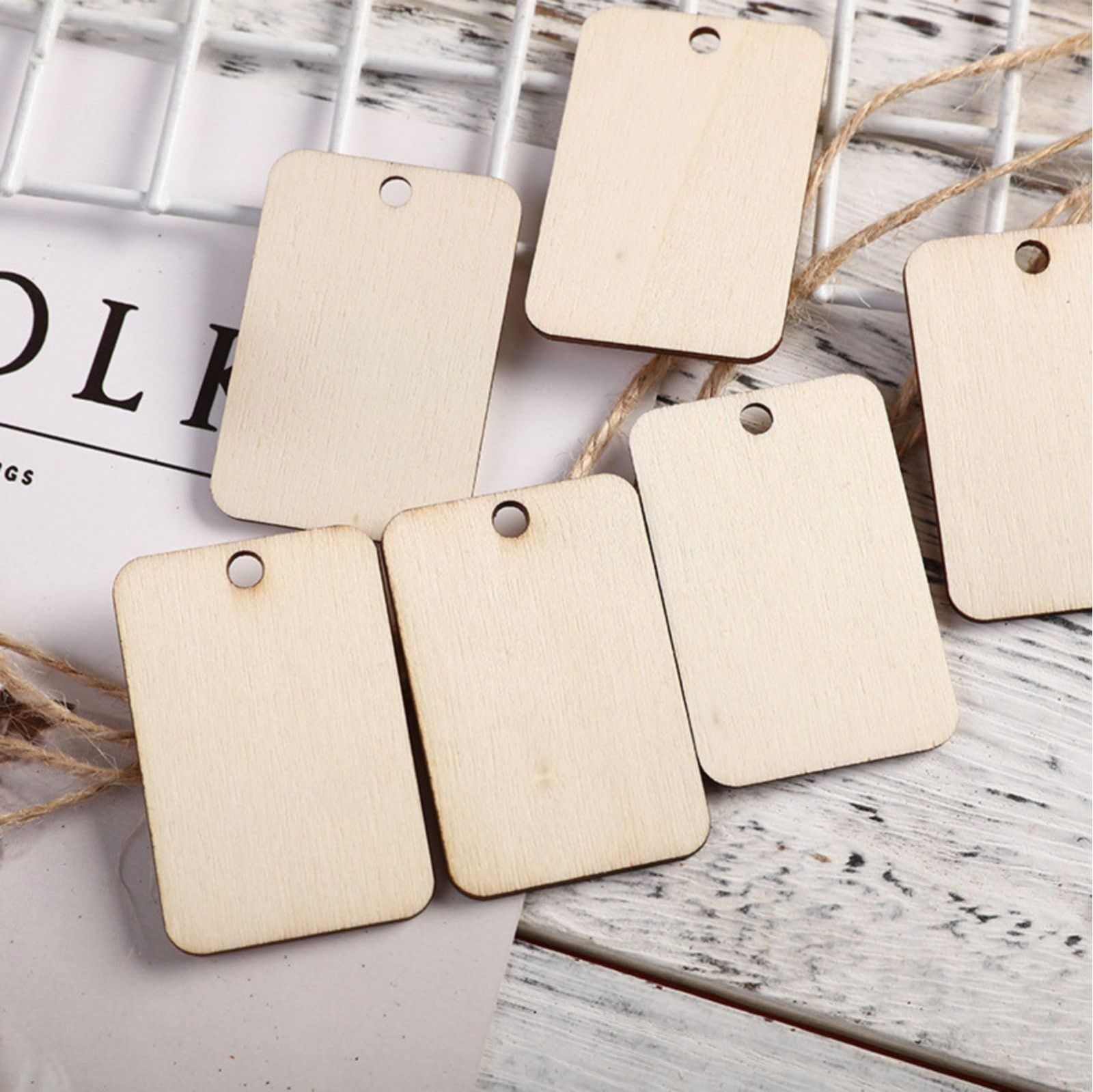 商品 タグ ボトル 木片 木材 長方形 チップ ボトルキープ 木材タグ ボトルネームプレート 長方形板 ひも付き HOTQ 入