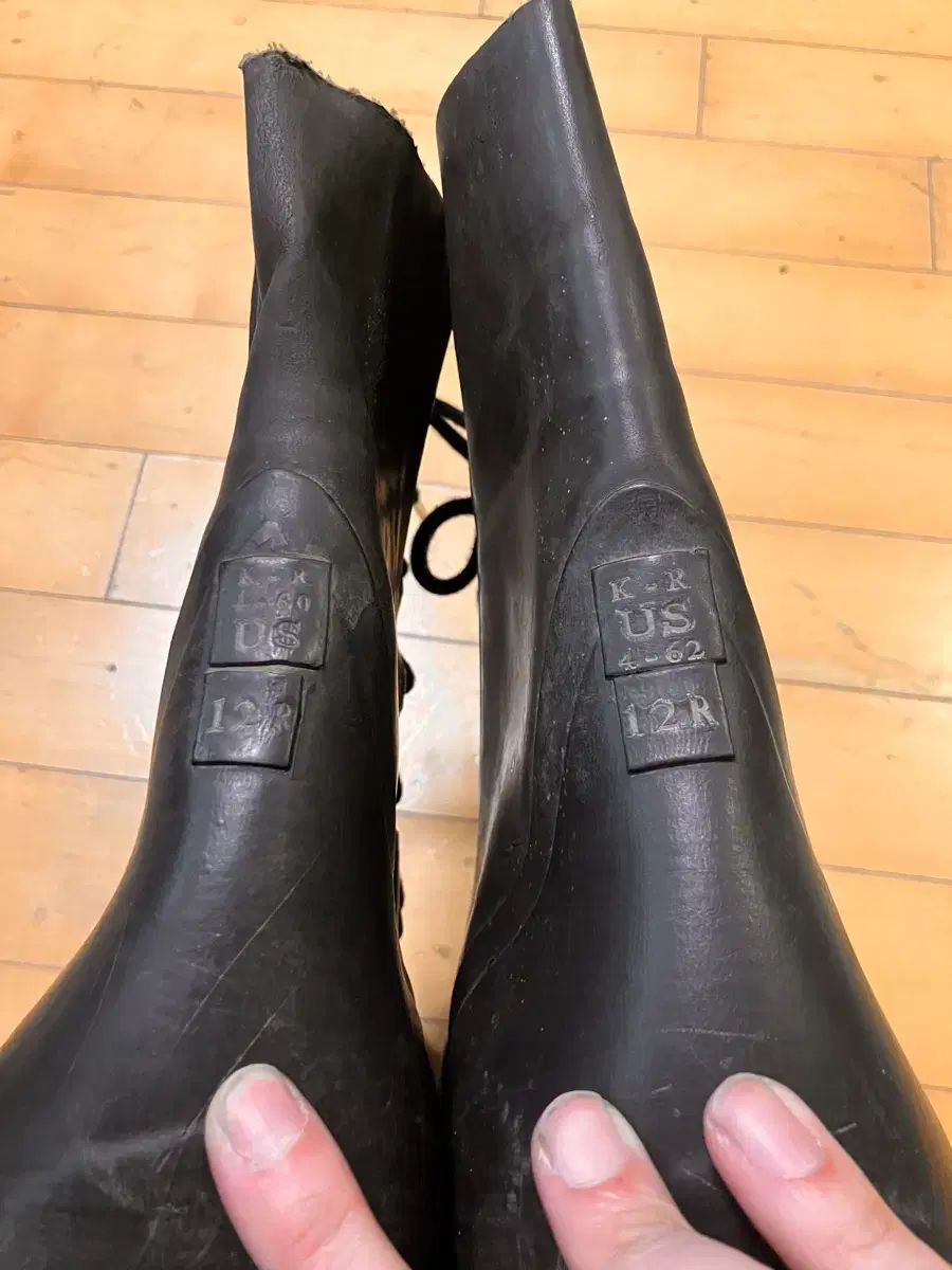 ブーツ ブラック
