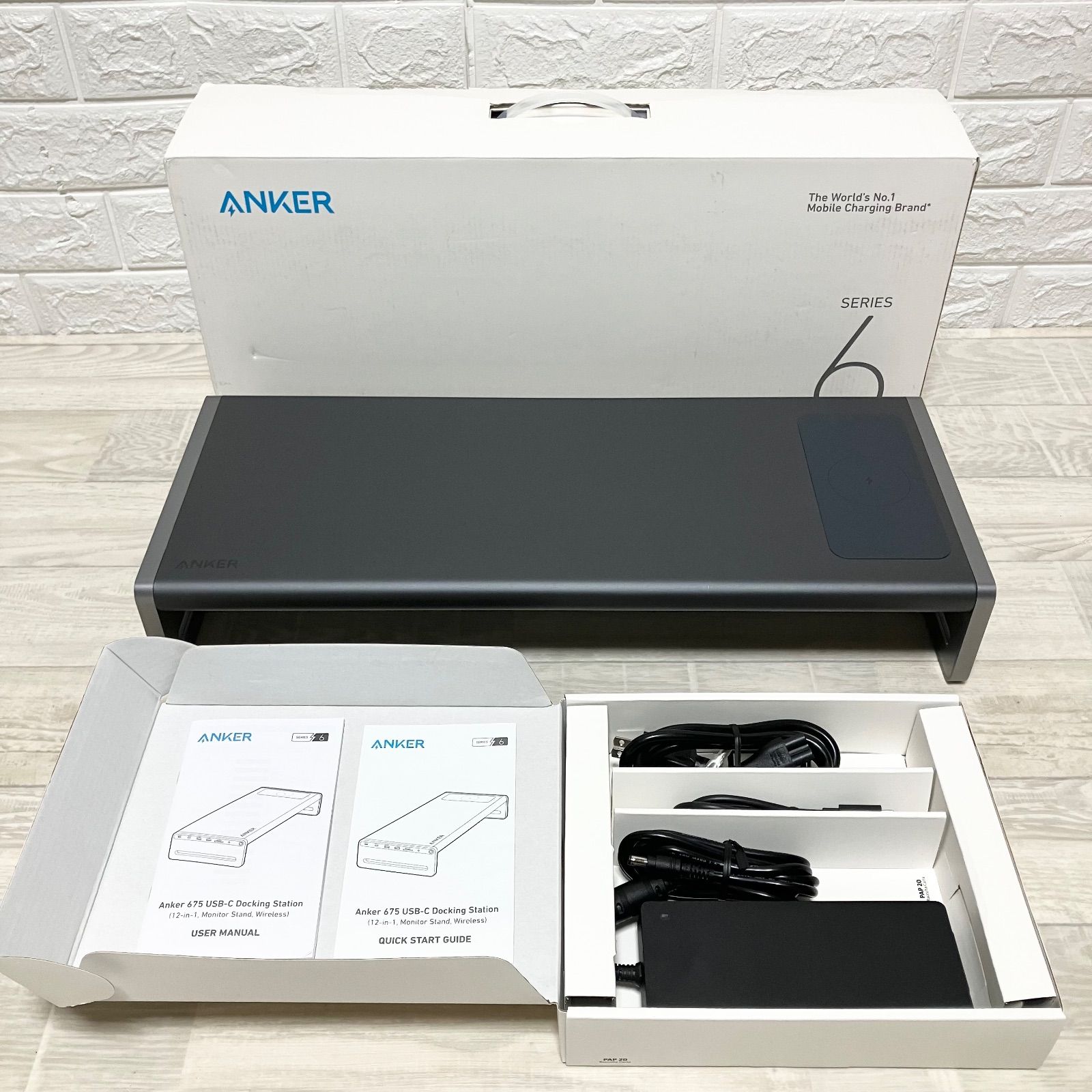 中古動作品】アンカー 675 USB-C ドッキングステーション Anker