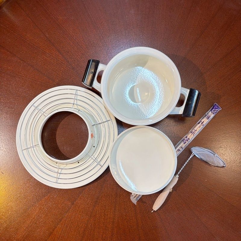 ♥ 当時物 3点セット き マルエス ホーロー 天ぷら鍋&エナディッシュ2点 昭和レトロ 薔薇 花柄 琺瑯 バット 皿 両手鍋 ネオエナ ヴィンテージ まとめ売り CA 1129 4