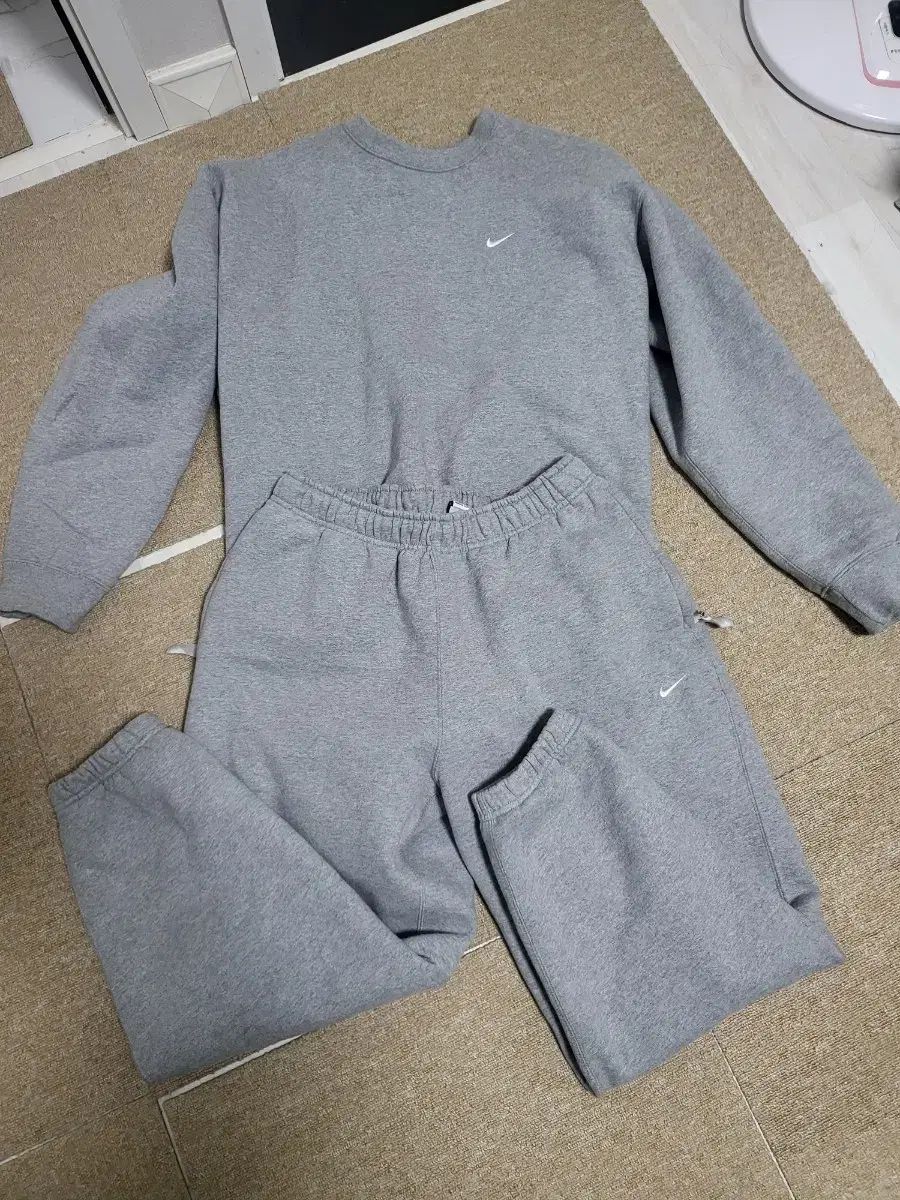 NIKE ナイキ ソロ スウッシュ スウェット ジョガーパンツ 起毛 セットアップ