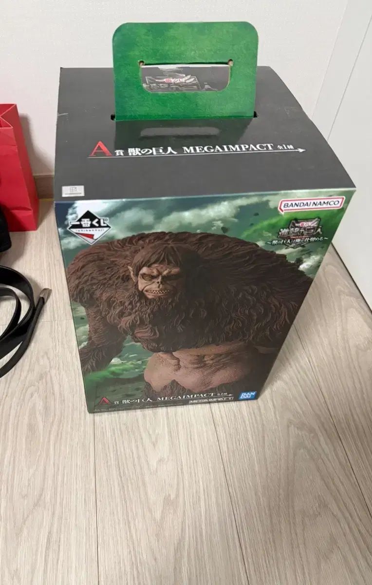 進撃の巨人 一番くじ ジム 獣の巨人 A賞 フィギュア