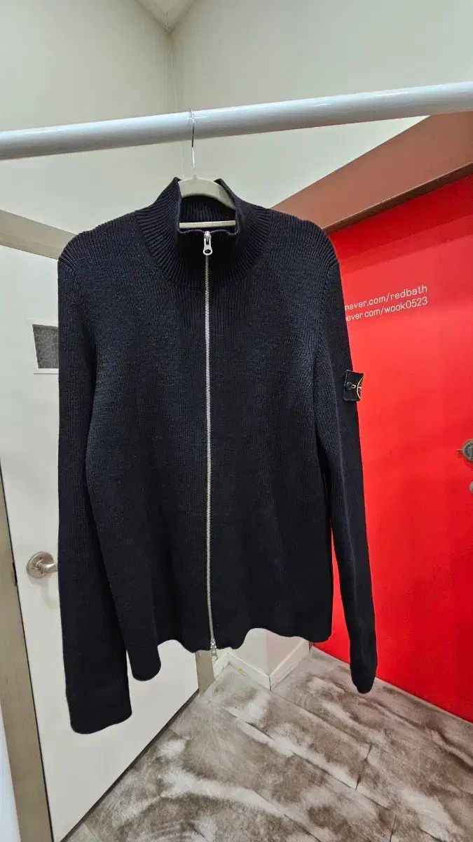 ハングルタグ ストーンアイランド ニットジップアップ